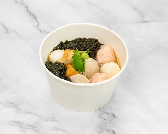 Assorted Meat Balls W Seaweed Noodle Soup / 紫菜四寶湯麵